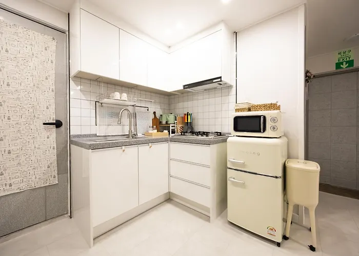 Anan - Amasa Station, Direct To Jamsil, Kspo Dome, Lotte World, Asan Medical Center, River Walk 4* Seul